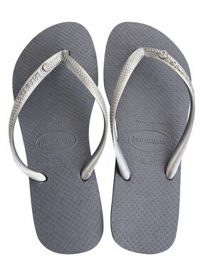 Havaianas Slim Flip Flops Gray/Silver - Women’s 6W (35-36)
